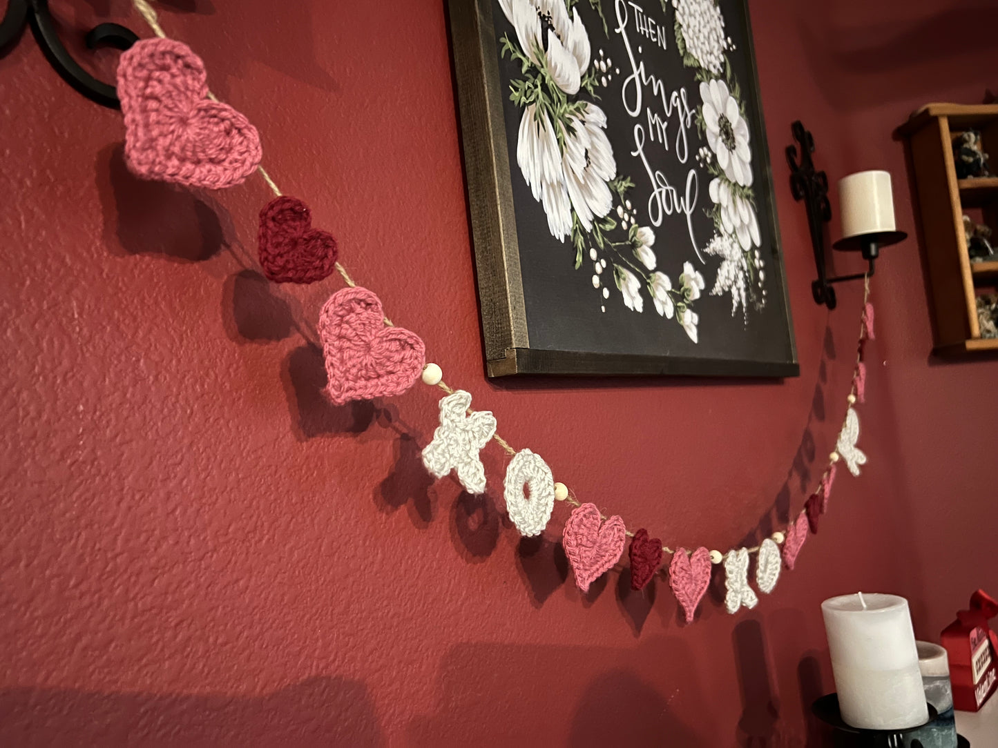 Hugs & Kisses Garland