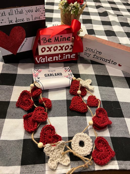 Hugs & Kisses Garland